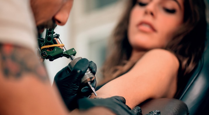 Otopina za čišćenje i održavanje tetovaža